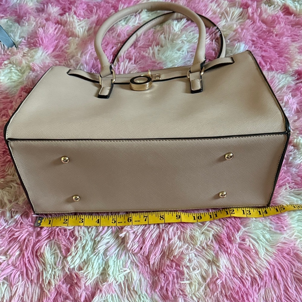 Elegant Beige Satchel Bag - Picture 10 of 13